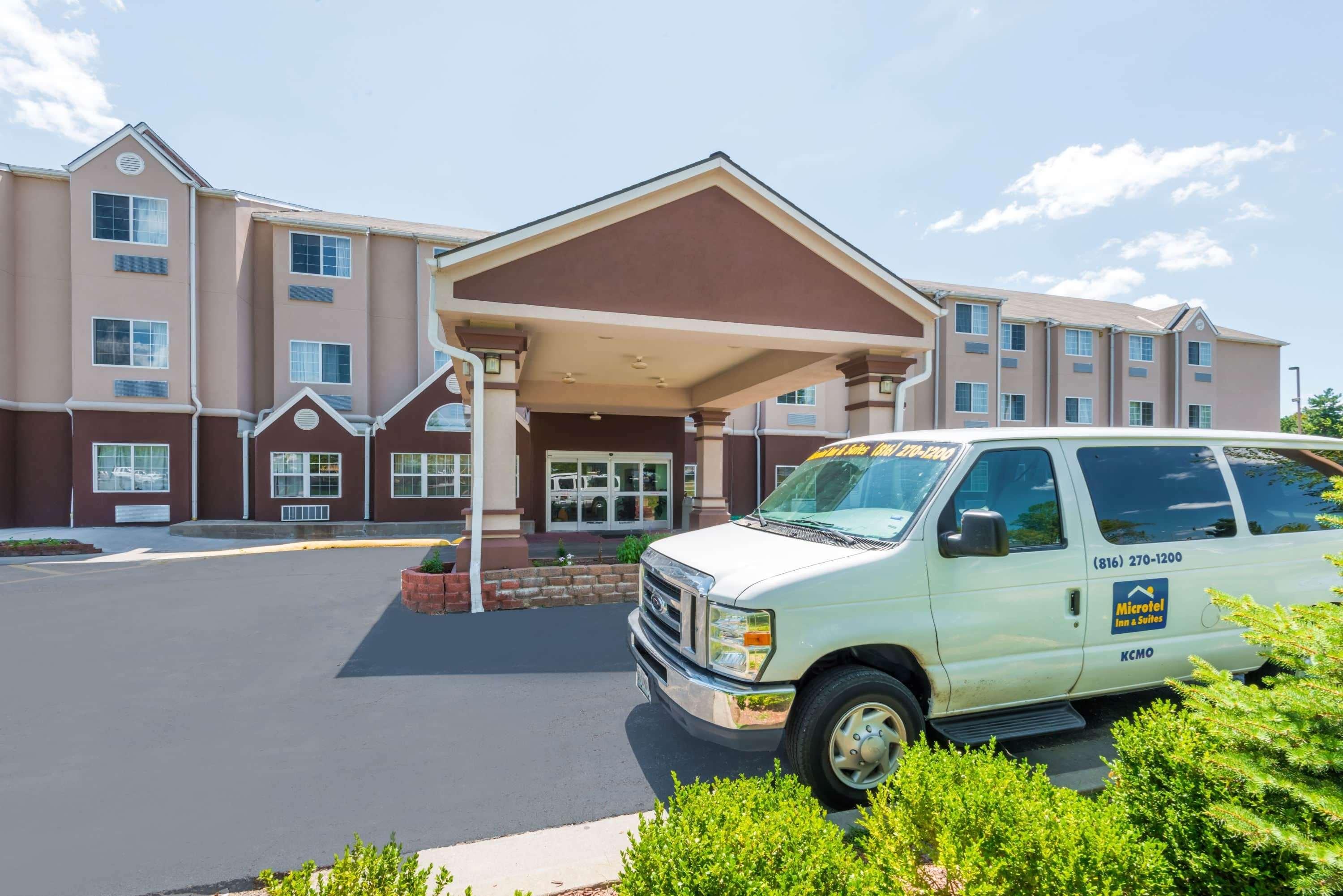 Microtel & By Wyndham Kansas Airport Hotel 2*
